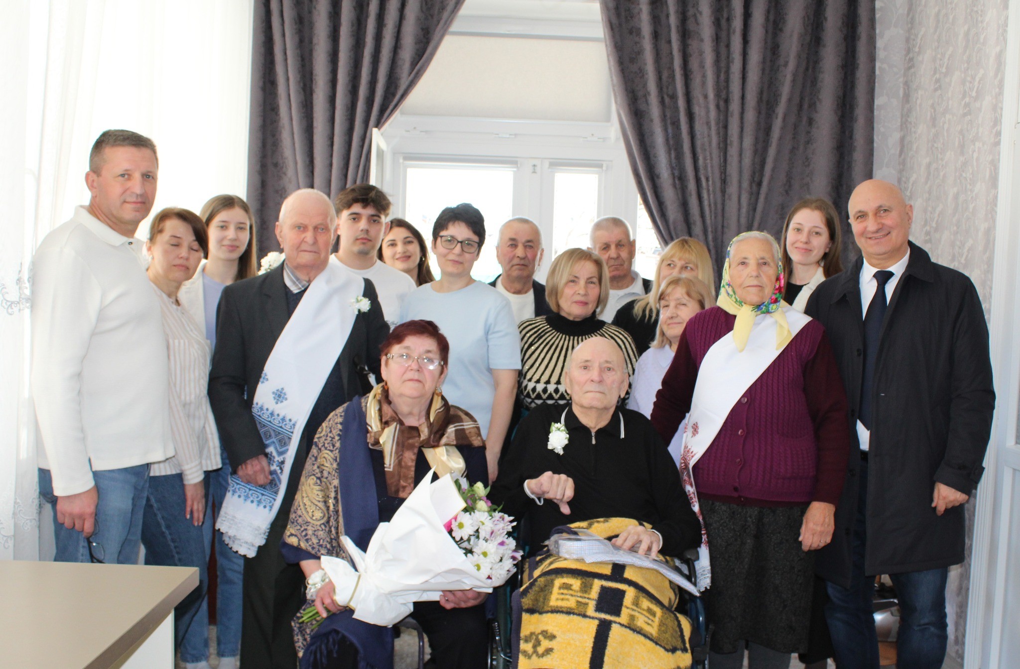 FELICITARE JUBILEUL DE AUR al soților Petru și Eugenia Caracuian