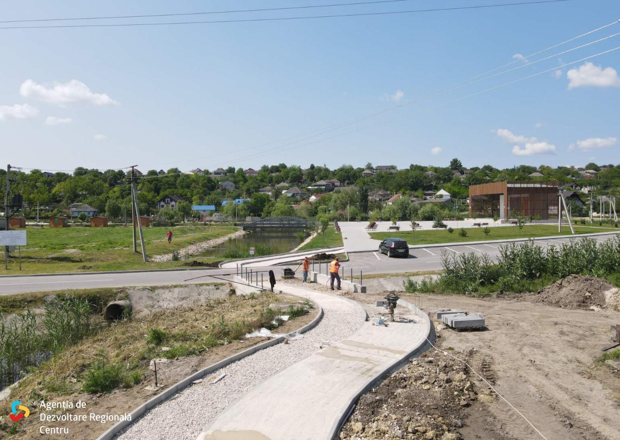 Astăzi am fost pe șantierul din Ialoveni, unde prind contur lucrările de revitalizare a zonei râului Ișnovăț!