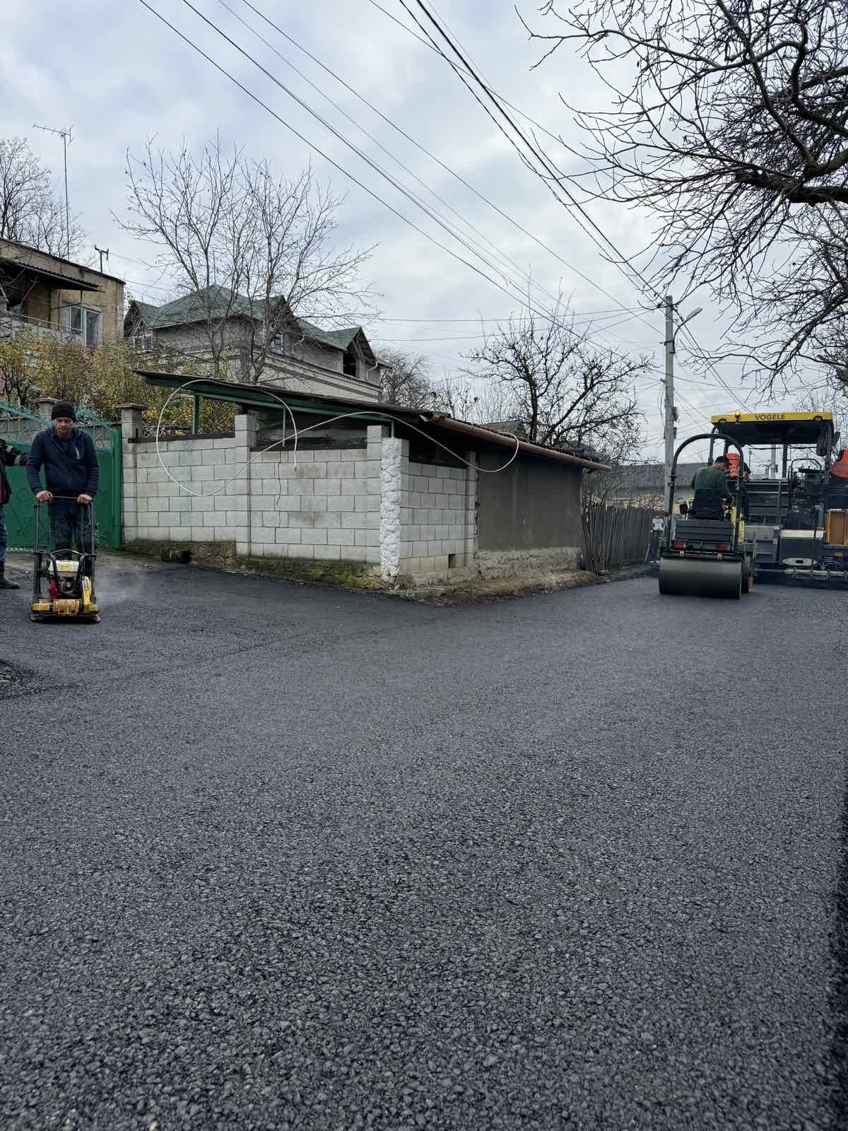 Continuăm investițiile în infrastructura rutieră a orașului Ialoveni
