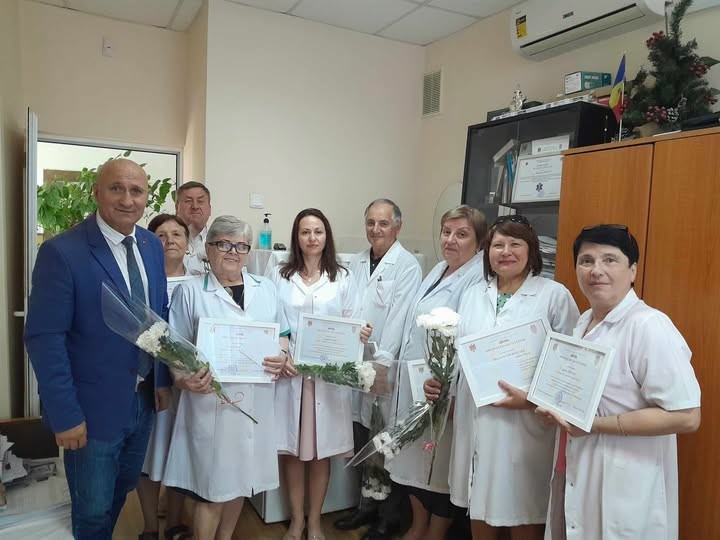 OAMENII CARE DĂRUIESC SĂNĂTATE, GRIJĂ ȘI SPERANȚĂ