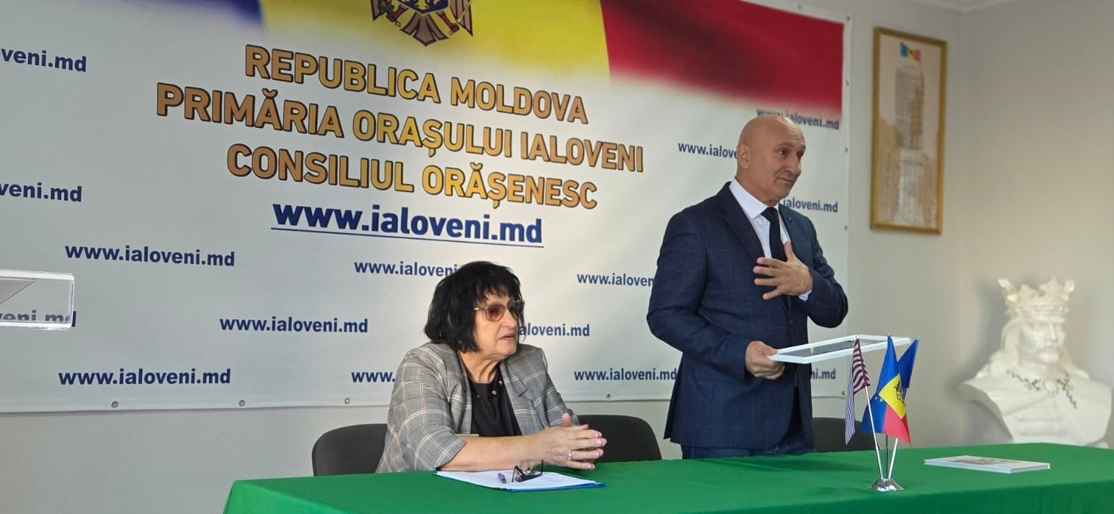 RESPECT ȘI RECUNOȘTINȚĂ PENTRU SENIORII ORAȘULUI IALOVENI