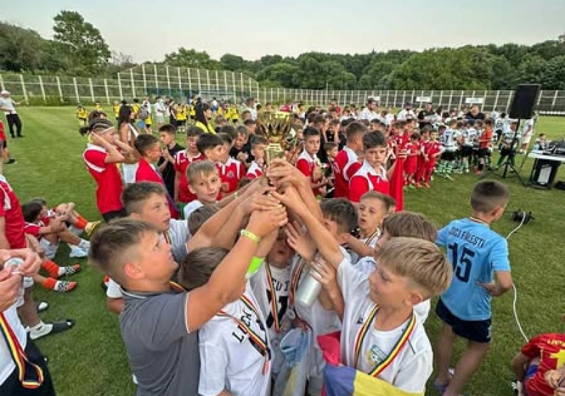 Rezultate remarcabile a micilor fotbaliști din orașul Ialoveni