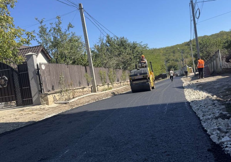 Reabilitarea străzii D. Cantemir din Ialoveni