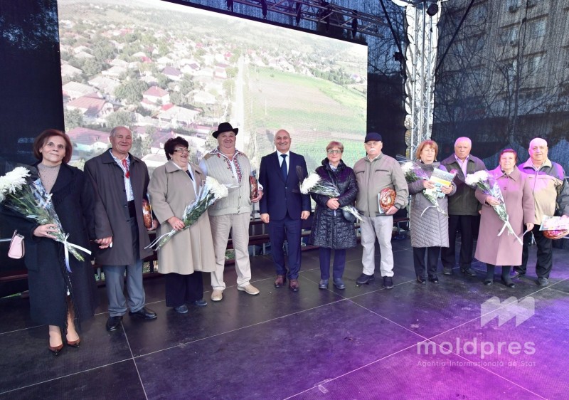 HRAMUL ORAȘULUI IALOENI