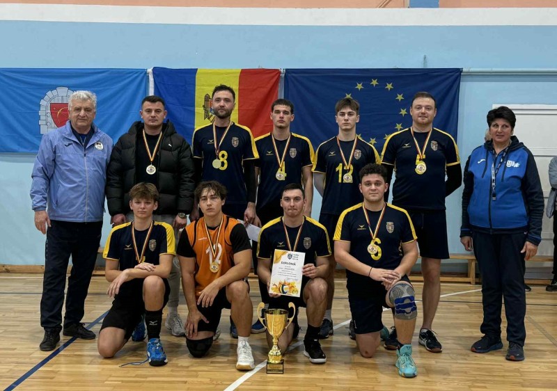 𝗘𝗰𝗵𝗶𝗽𝗮 𝗼𝗿𝗮𝘀̦𝘂𝗹𝘂𝗶 𝗜𝗮𝗹𝗼𝘃𝗲𝗻𝗶 𝗮 𝗰𝗮̂𝘀̦𝘁𝗶𝗴𝗮𝘁