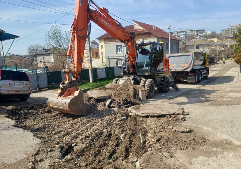 𝐀𝐮 𝐝𝐞𝐦𝐚𝐫𝐚𝐭 𝐥𝐮𝐜𝐫𝐚̆𝐫𝐢𝐥𝐞 𝐝𝐞 𝐜𝐨𝐧𝐬𝐭𝐫𝐮𝐜𝐭̦𝐢𝐞 𝐚 𝐝𝐫𝐮𝐦𝐮𝐥𝐮𝐢 𝐝𝐞 𝐨𝐜𝐨𝐥𝐢𝐫𝐞 𝐬𝐭𝐫. 𝐋. 𝐑𝐞𝐛𝐫𝐞𝐚𝐧𝐮 – 𝐬𝐭𝐫. 𝐆𝐫𝐚̆𝐝𝐢𝐧𝐢𝐥𝐨𝐫 (𝐜𝐨𝐧𝐭𝐢𝐧𝐮𝐚𝐫𝐞)